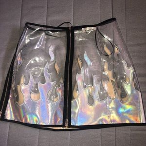 Holographic skirt